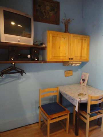 Apartamento Kod Senke Komiža Habitación foto